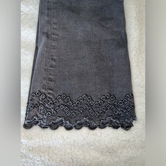 FRAME Eyelet - Hem Cropped Flared Jeans - Lacey - size 28 - F20 - Picture 10 of 12